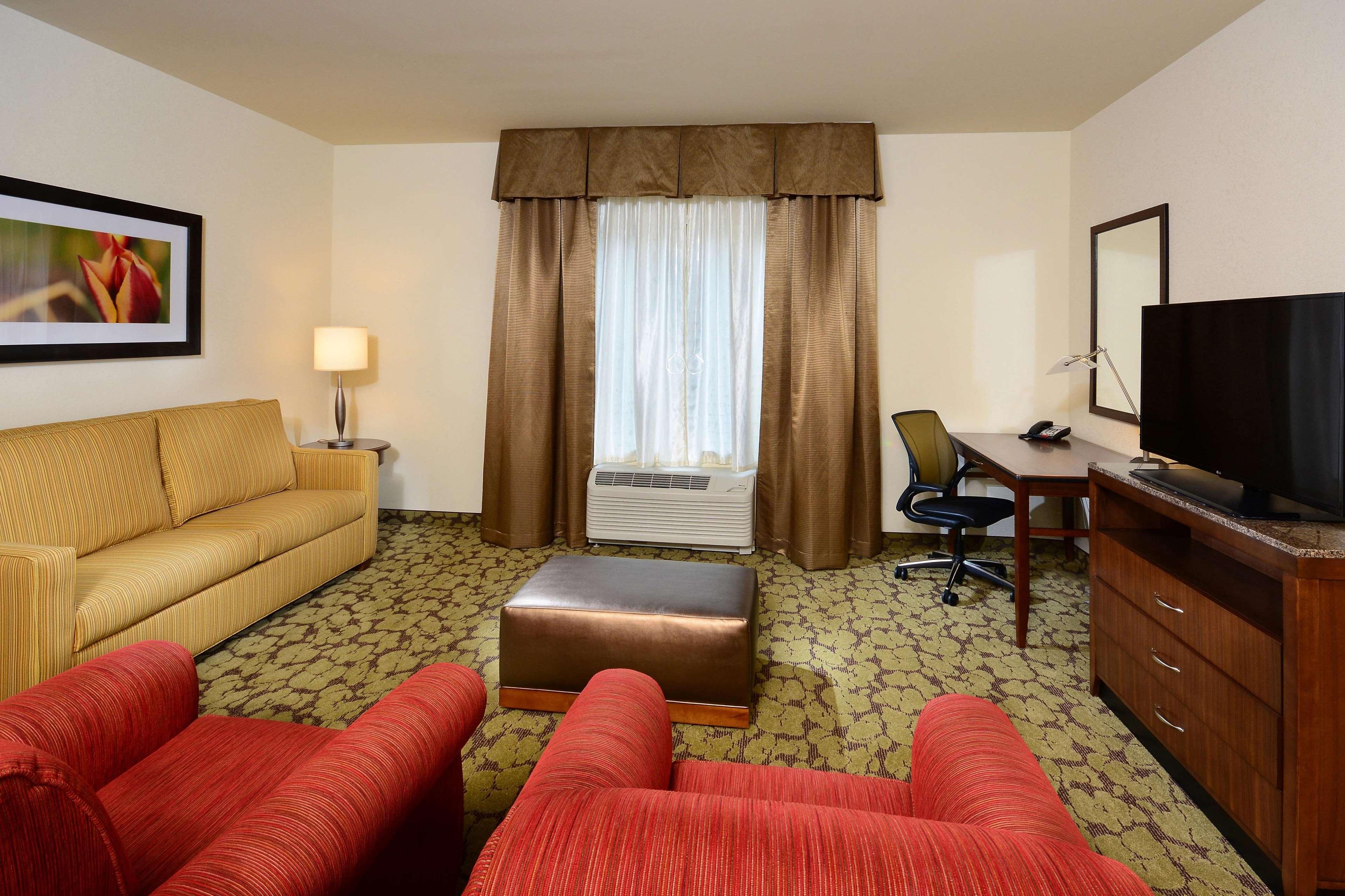 Hilton Garden Inn Greensboro Airport Esterno foto