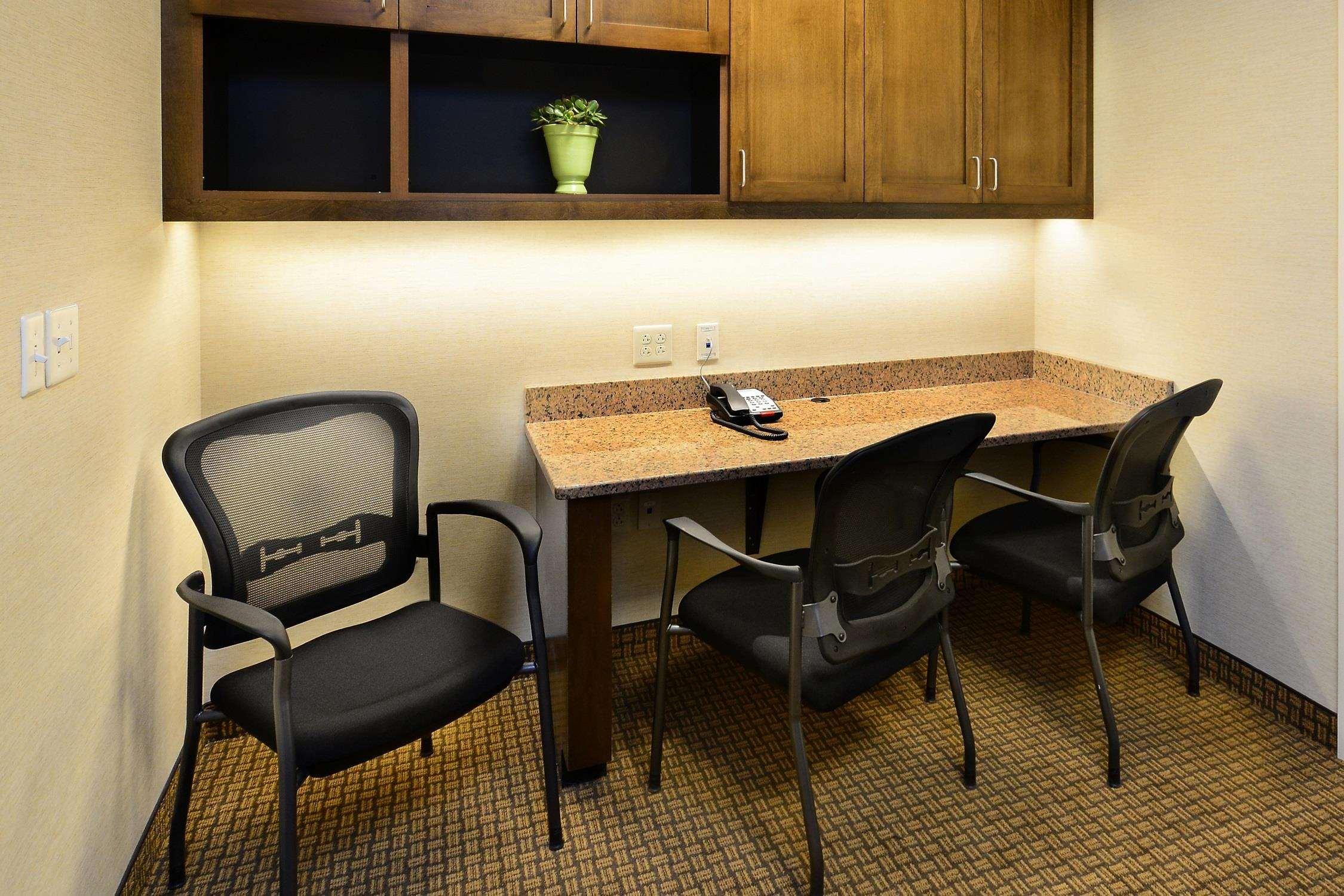 Hilton Garden Inn Greensboro Airport Esterno foto